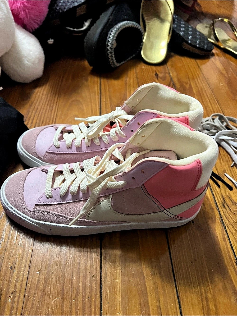 Nike Blazer Mid '77 Vintage White Pink Oxford Sneakers